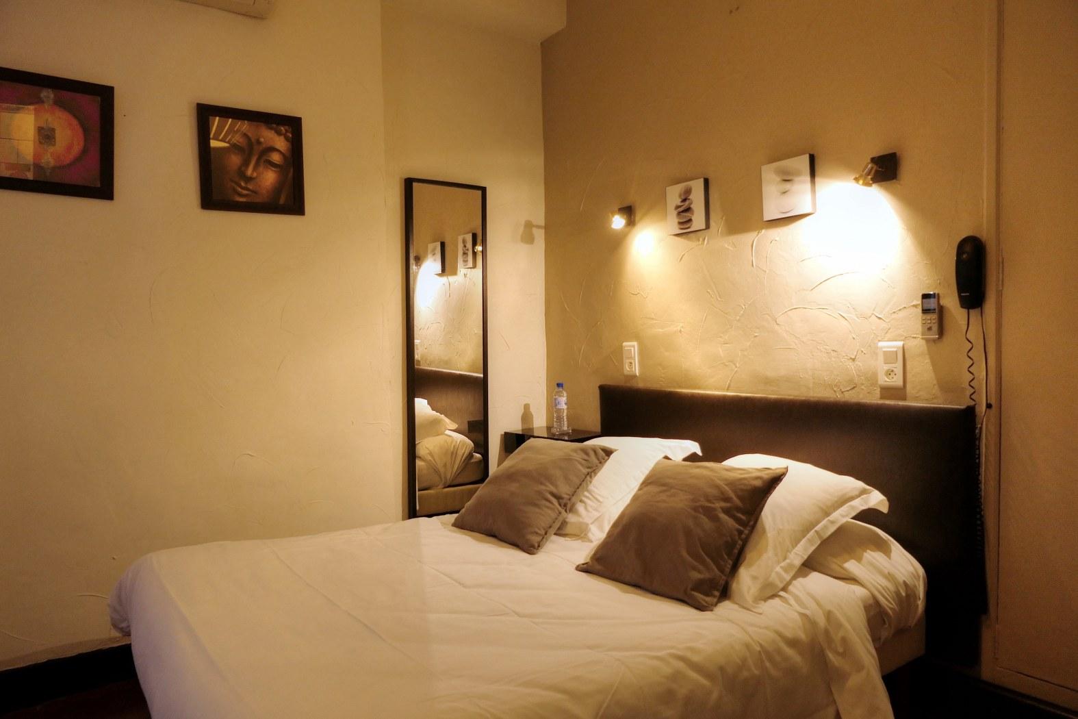 אורנג' Citotel Hotel De Provence מראה חיצוני תמונה