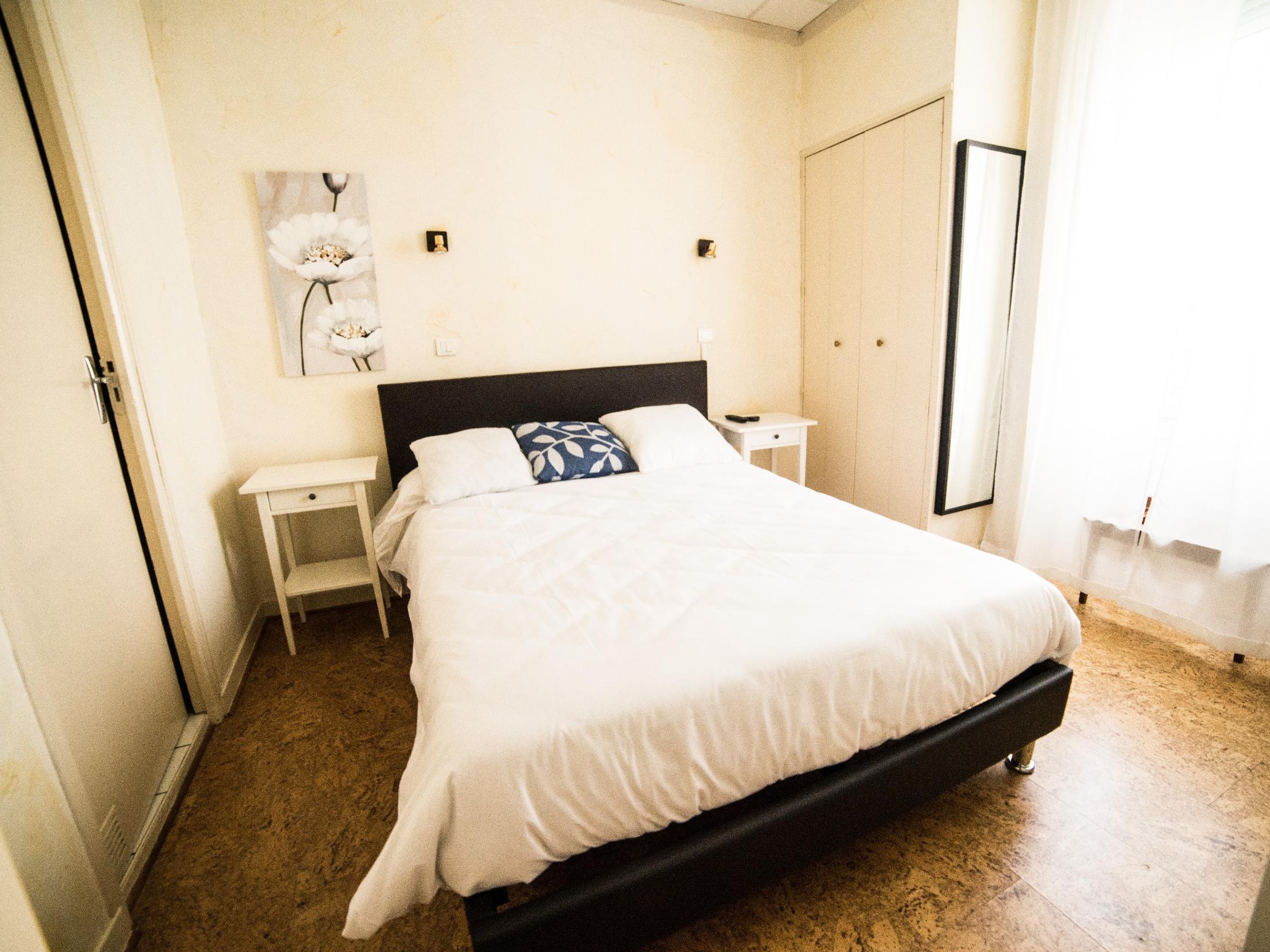 אורנג' Citotel Hotel De Provence מראה חיצוני תמונה