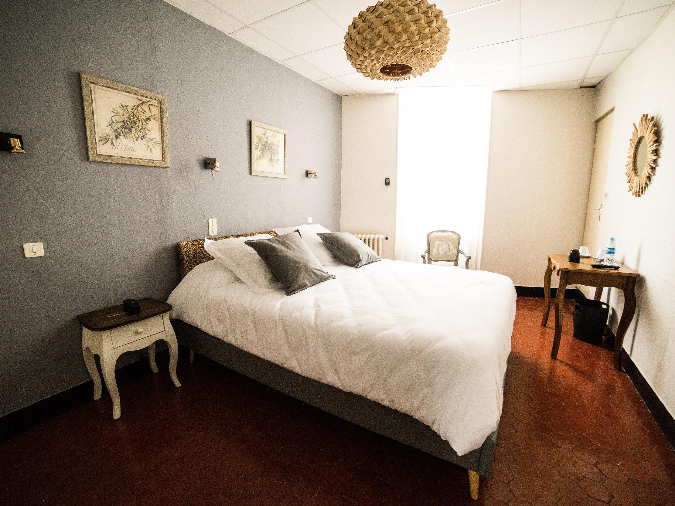 אורנג' Citotel Hotel De Provence מראה חיצוני תמונה