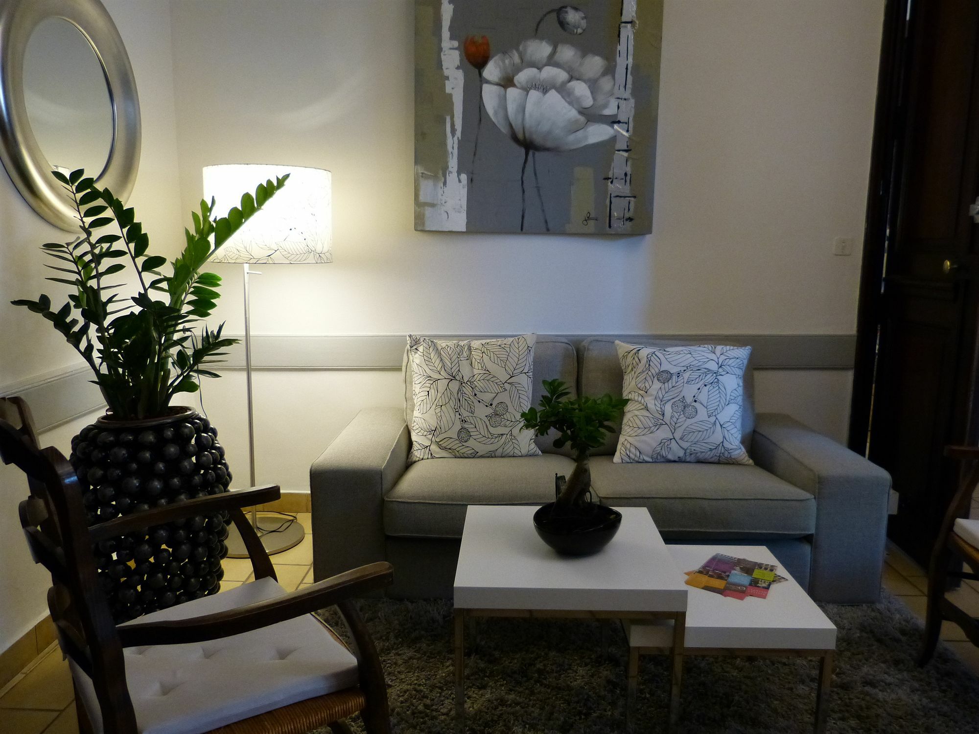 אורנג' Citotel Hotel De Provence מראה חיצוני תמונה